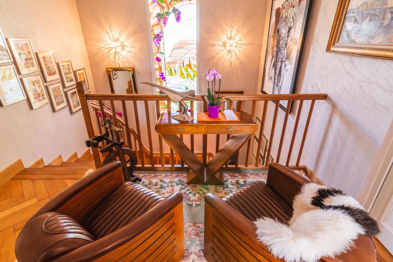 Bed and Breakfast Domaine Du Pressoir Ambilly Esterno foto